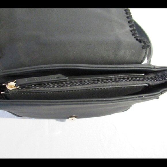 Flap Front Crossbody Handbag - Picture 4 of 6